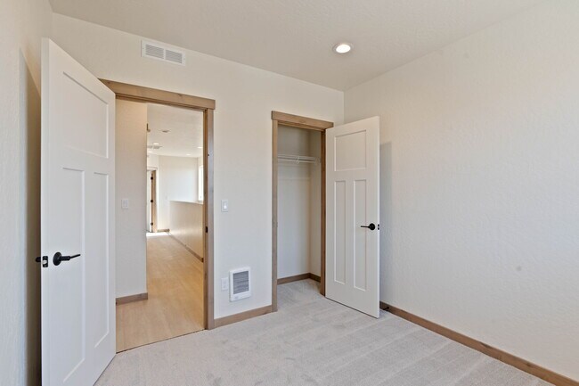 Building Photo - 3578 Blaze Lp