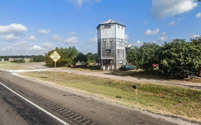 Building Photo - 6759 TX-105