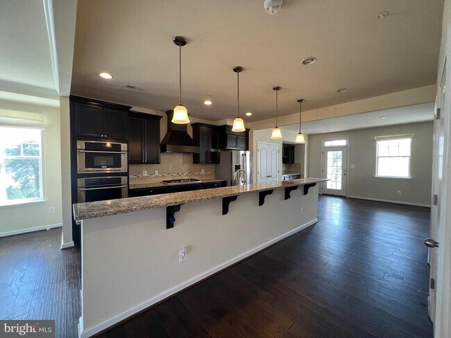Building Photo - 7031 Starwort Wy