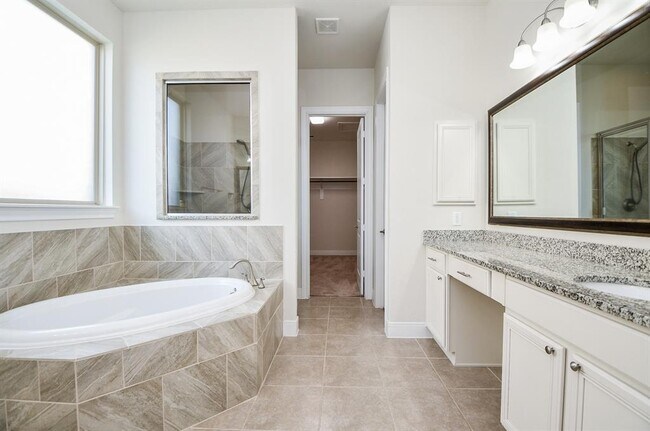 Building Photo - 25106 Sundance Park Ln