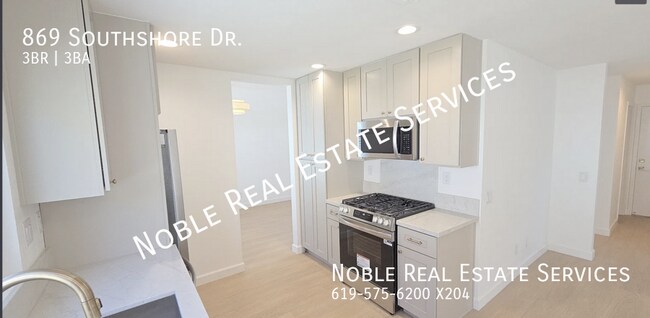 Building Photo - 869 Southshore Dr