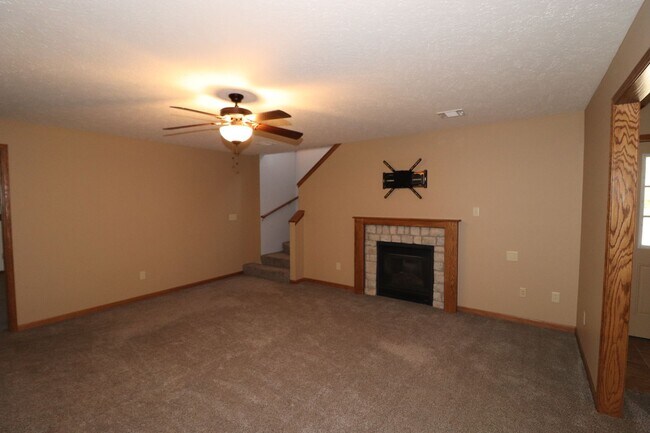 Building Photo - Country House for rent