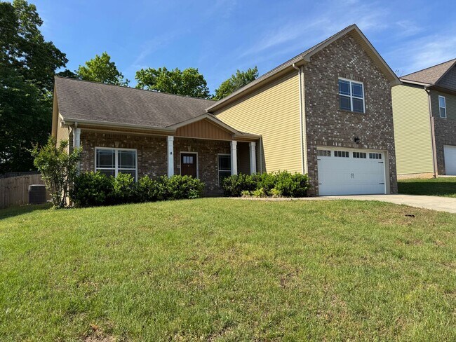 Building Photo - Beautiful Single Family Home