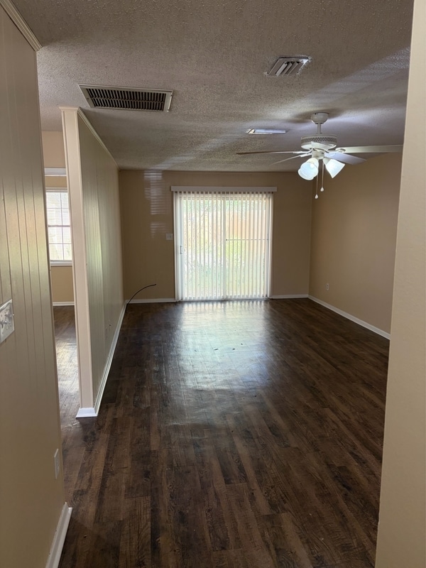 Building Photo - 2346 Horne Ave