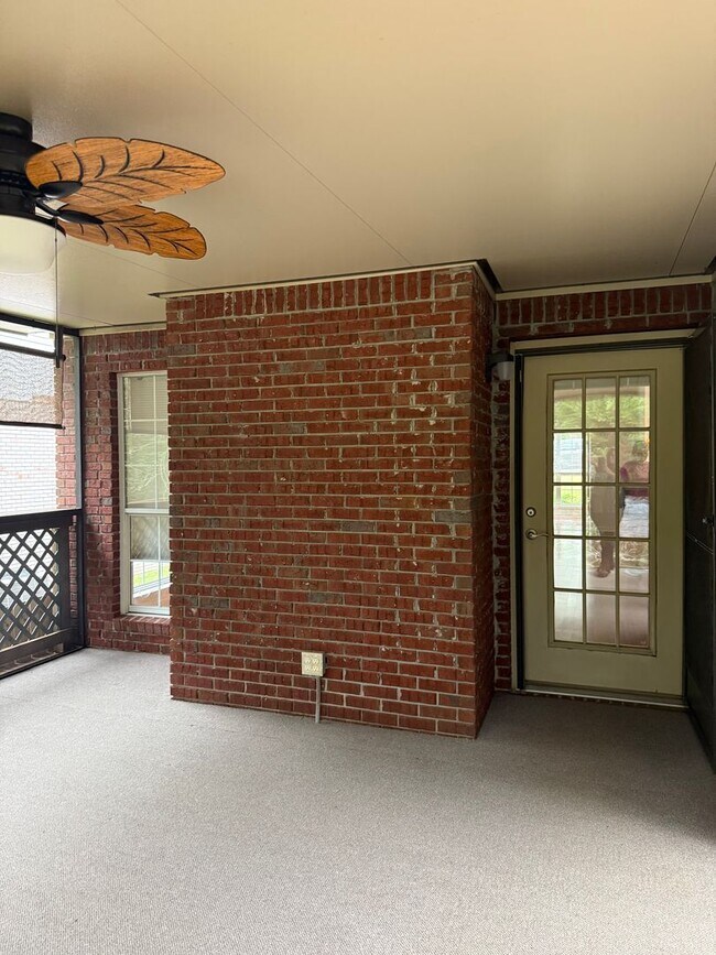 Building Photo - 118 Windover Way