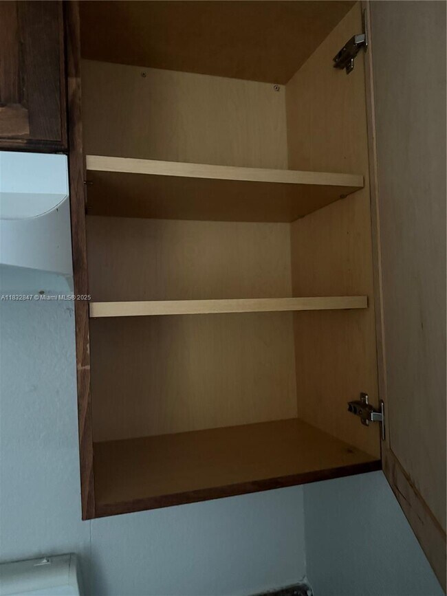 Building Photo - 3320 Pinewalk Dr N