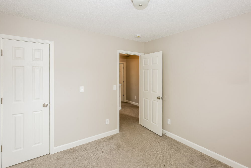 Building Photo - 1405 Summer Coach Dr