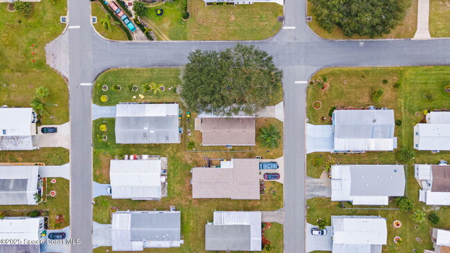 Building Photo - 345 Avocado Dr