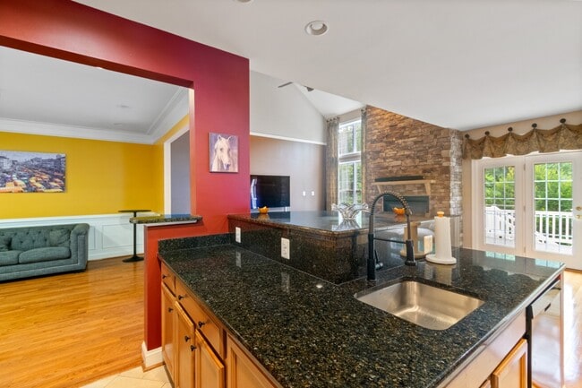 Building Photo - 5105 Bright Owl Rd
