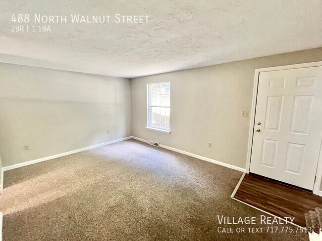 Building Photo - 488 N Walnut St