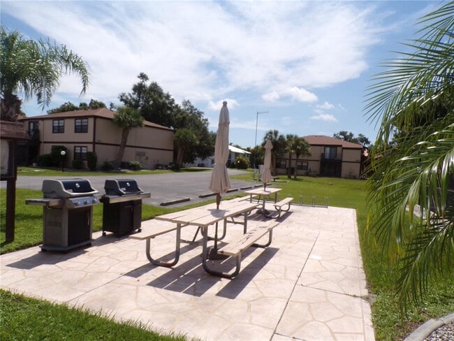 Building Photo - 4022 Beaver Ln