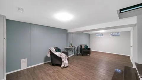 Building Photo - 8726 Lakewood Ave