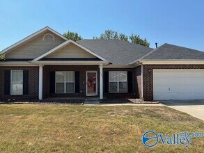 Building Photo - 209 Horseshoe Bend N