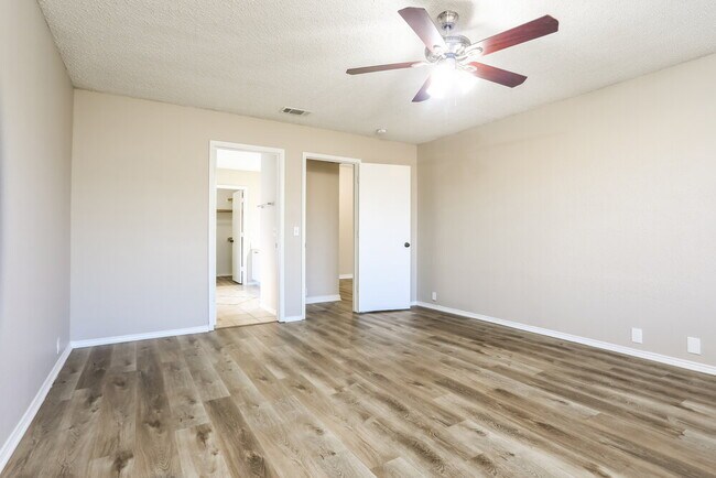 Building Photo - 1901 Purdue Dr