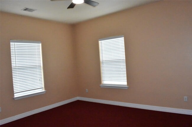 Building Photo - 8535 Parkette Dr