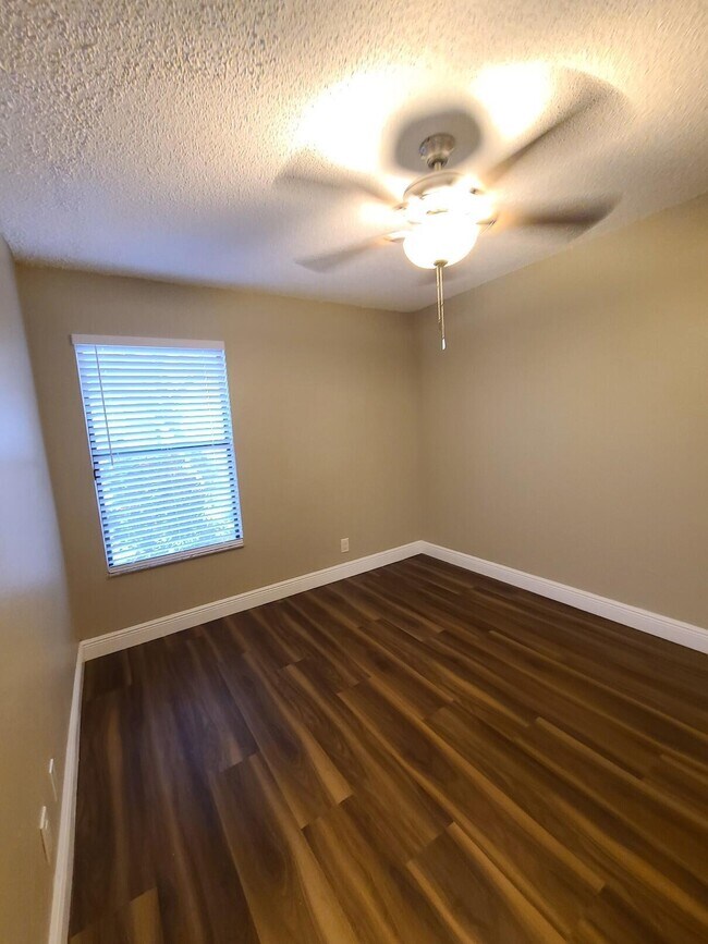 Building Photo - 1601 Windorah Way