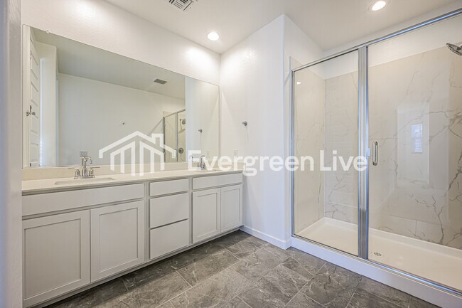 Building Photo - 9834 W Verde Ln