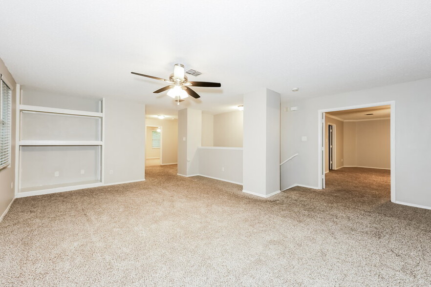 Building Photo - 3904 Foxhound Ln