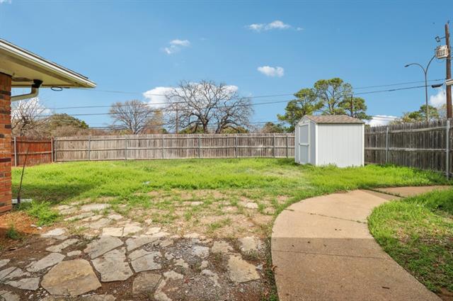 Building Photo - 1835 E Cedar Elm Dr