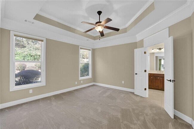 Building Photo - 3708 Majestic Oak Dr SW