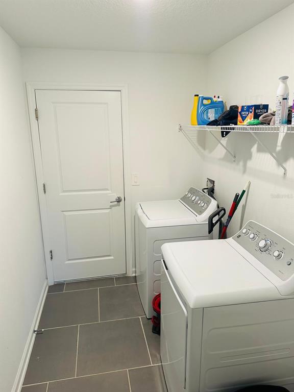 Building Photo - 9380 Revere Ave