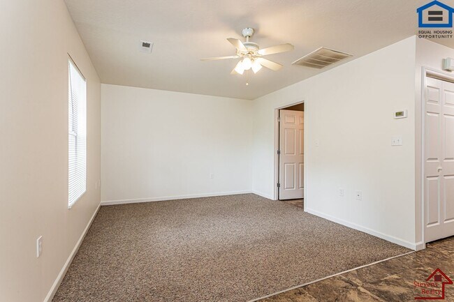 Building Photo - 6407 Son Light Way