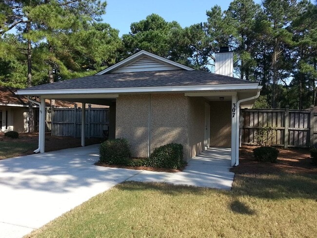 Building Photo - 307 Halyard Ct