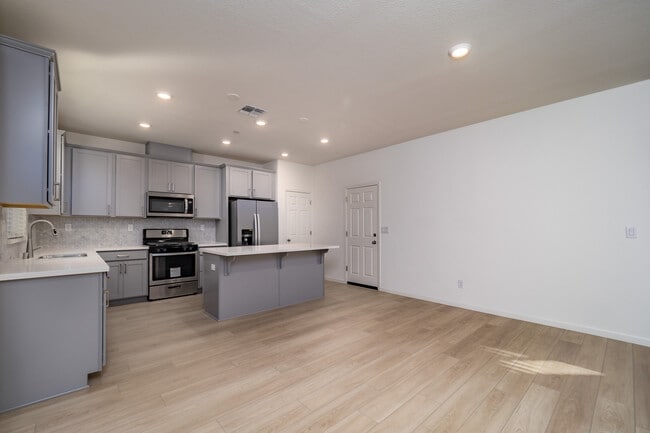 Building Photo - 4902 Bufflehead Ln