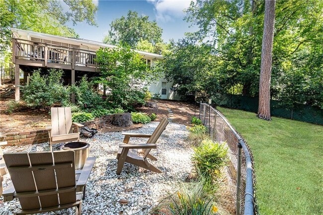 Building Photo - 1295 Lindenwood Ln NE