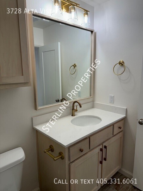 Building Photo - 3728 Alta Vis Dr