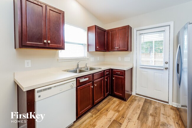 Building Photo - 134 Coosawatchie St