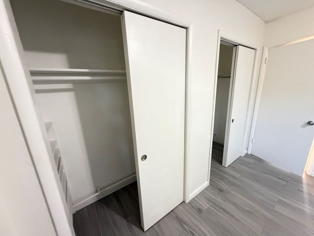 Building Photo - 1821 N 17th Ct