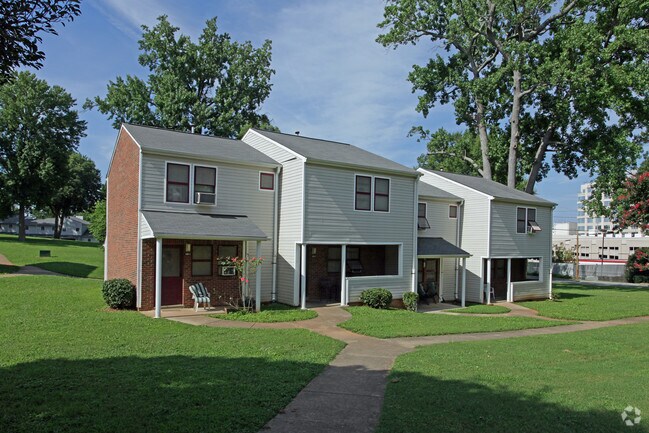 Primary Photo - Tall Oaks Apartments