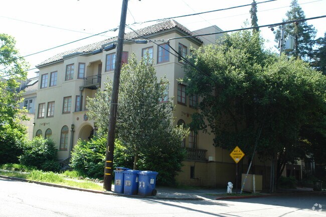 Building Photo - Florentine Apartments