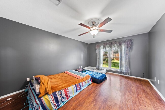 Building Photo - 4 bedroom in Bluewater Bay!