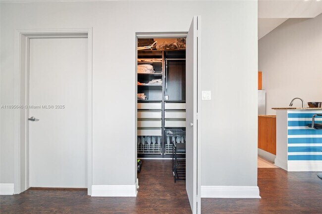 Building Photo - 9055 SW 73rd Ct