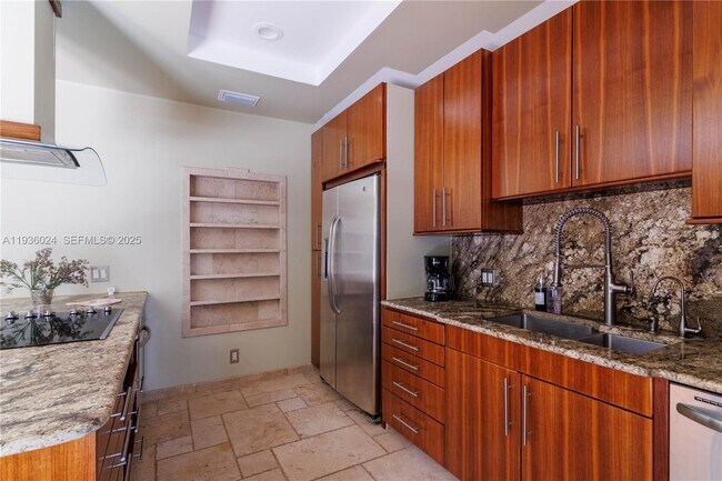 Building Photo - 250 NE 48th St