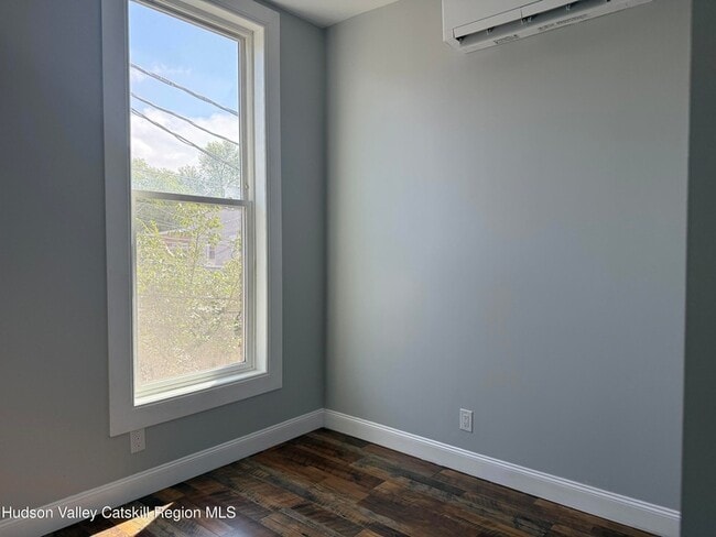 Building Photo - 110 Partition St