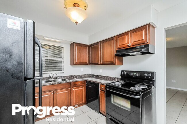 Building Photo - 3412 Groveview Dr