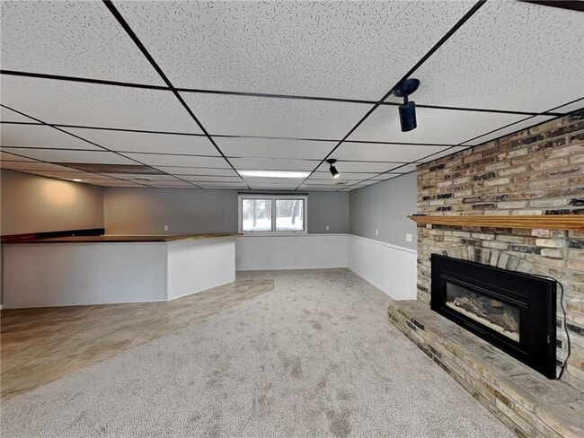 Building Photo - 412 Harold Dr