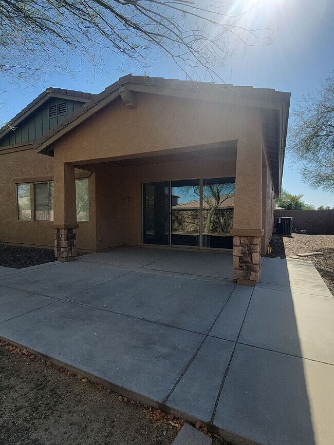 Building Photo - "Charming 3-Bed with 2 Full Baths and 2,162 Sq Ft of Comfort in Vistancia Village Peoria, AZ!"