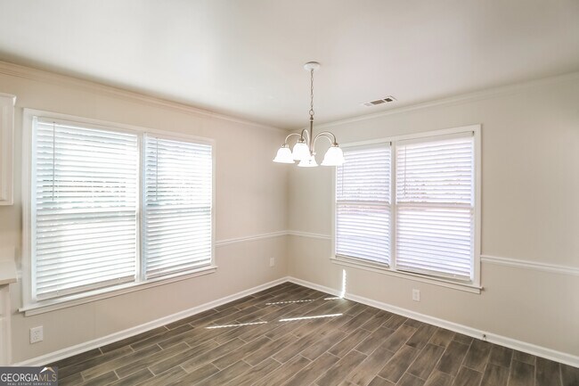 Building Photo - 355 Freeman Dr