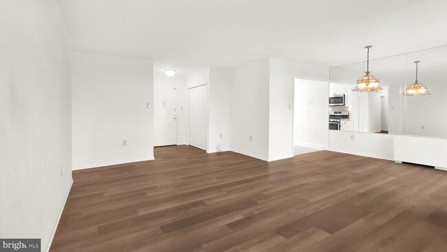 Building Photo - 10500 Rockville Pike