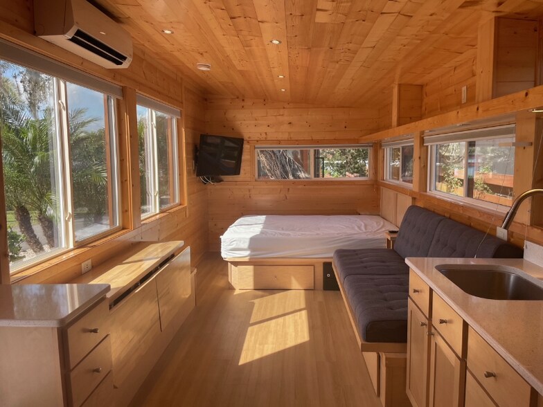 Building Photo - 11008 US-301