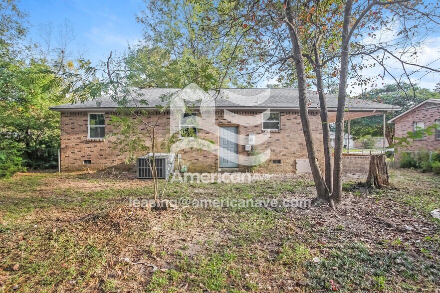 Building Photo - 117 Miranda Rd