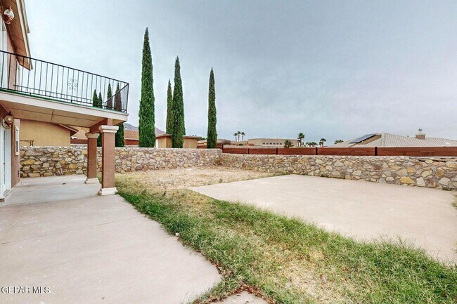 Building Photo - 133 Cloud Song E