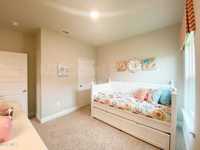 Building Photo - 5504 Leeds Ln