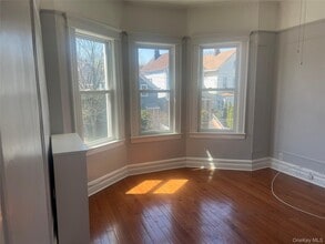 Building Photo - 41 S 12th Ave