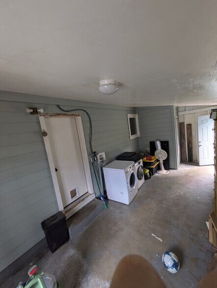 Building Photo - 4703 Oak Cliff Dr