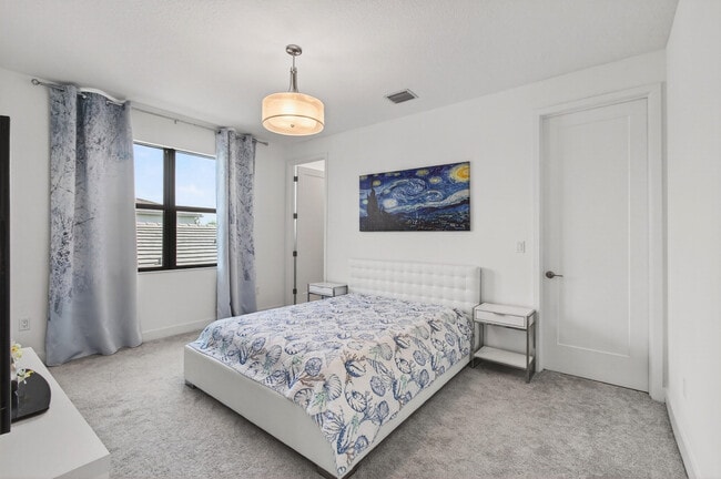 Building Photo - 17222 Blue Bayou Dr